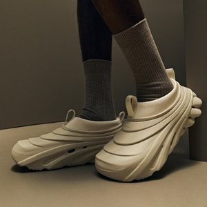 CROCS | echo storm tundra